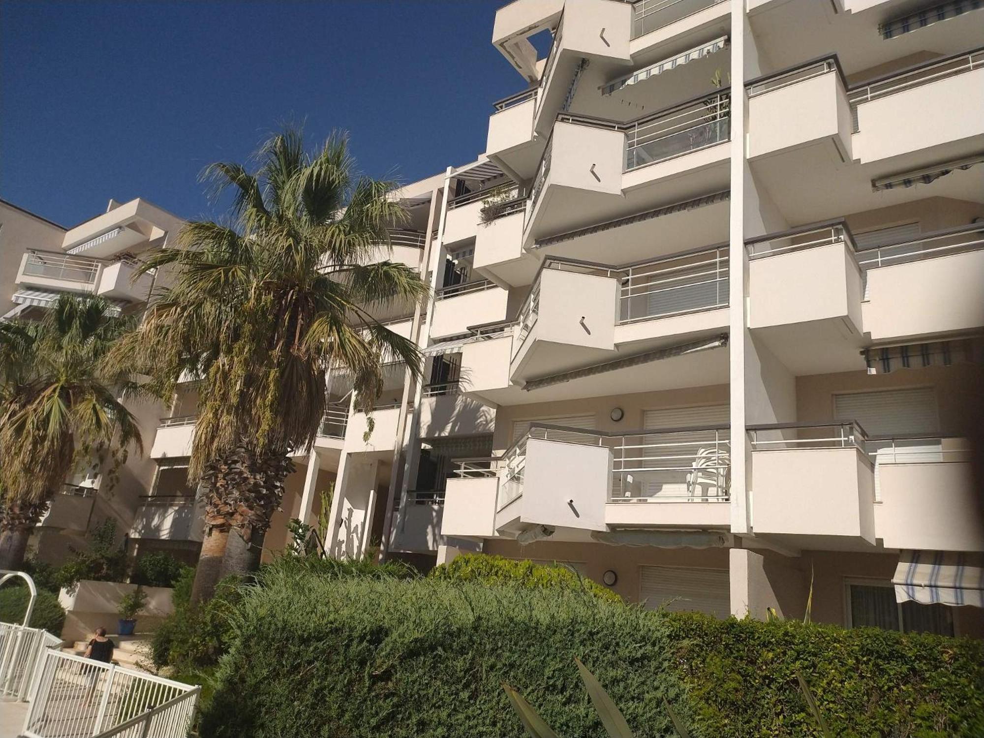 Saint-raphael Acquarine Cove * Saint-Raphael (Var)